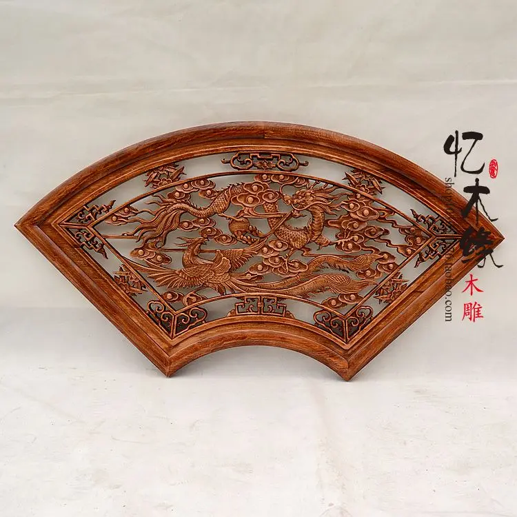 Dongyang camphor sculpture window fan dragon pearl pendant pendant wood carving mural room hanging
Dongyang camphor sculpture window fan dragon pearl pendant pendant wood carving mural room hanging