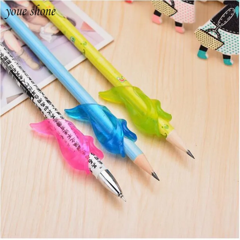 3pieces /lots cardboard loaded with transparent color shark style children hold the pen to correct the students
3pieces /lots cardboard loaded with transparent color shark style children hold the pen to correct the students