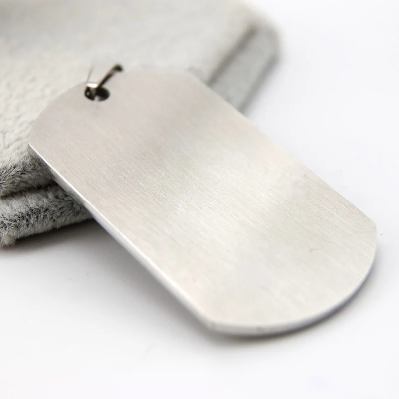 100% High Quality Stainless Steel Blank Dogtags For Men Metal Soldier ID Tags 28x49mm DIY Blank Pendant Charm Wholesale 10pcs
100% High Quality Stainless Steel Blank Dogtags For Men Metal Soldier ID Tags 28x49mm DIY Blank Pendant Charm Wholesale 10pcs