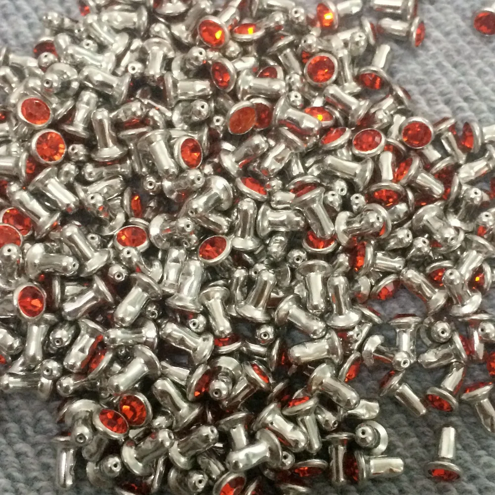 New Coming DIY 100PCS 4MM Sun Orange CZ+++ Hardware Rivets Orange Crystal Rivets Leather Craft Punk Studs Fit For DIY Making
New Coming DIY 100PCS 4MM Sun Orange CZ+++ Hardware Rivets Orange Crystal Rivets Leather Craft Punk Studs Fit For DIY Making
