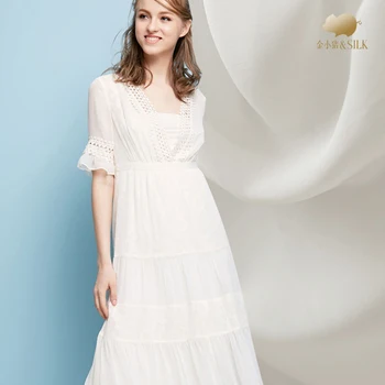 White thick silk georgette fabric summer breathable scarf dress shirt Pure color silk fabric wholesale silk cloth
White thick silk georgette fabric summer breathable scarf dress shirt Pure color silk fabric wholesale silk cloth