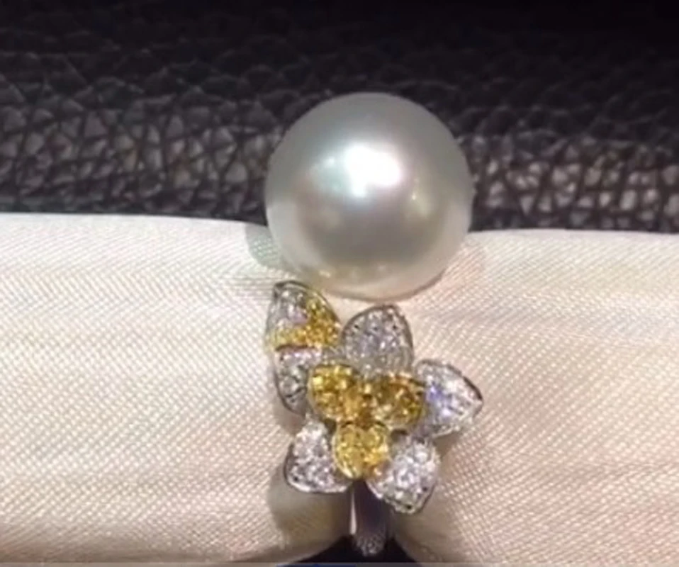 11-12MM white natural southsea pearl ring 18K white gold with diamond flower adjustable size fine women jewelry free shipping
11-12MM white natural southsea pearl ring 18K white gold with diamond flower adjustable size fine women jewelry free shipping