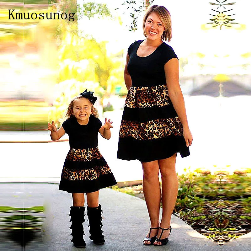 Mother daughter dresses Family Matching Outfits black gloden striped mommy and me clothes family look mom and baby girl C0239
Mother daughter dresses Family Matching Outfits black gloden striped mommy and me clothes family look mom and baby girl C0239