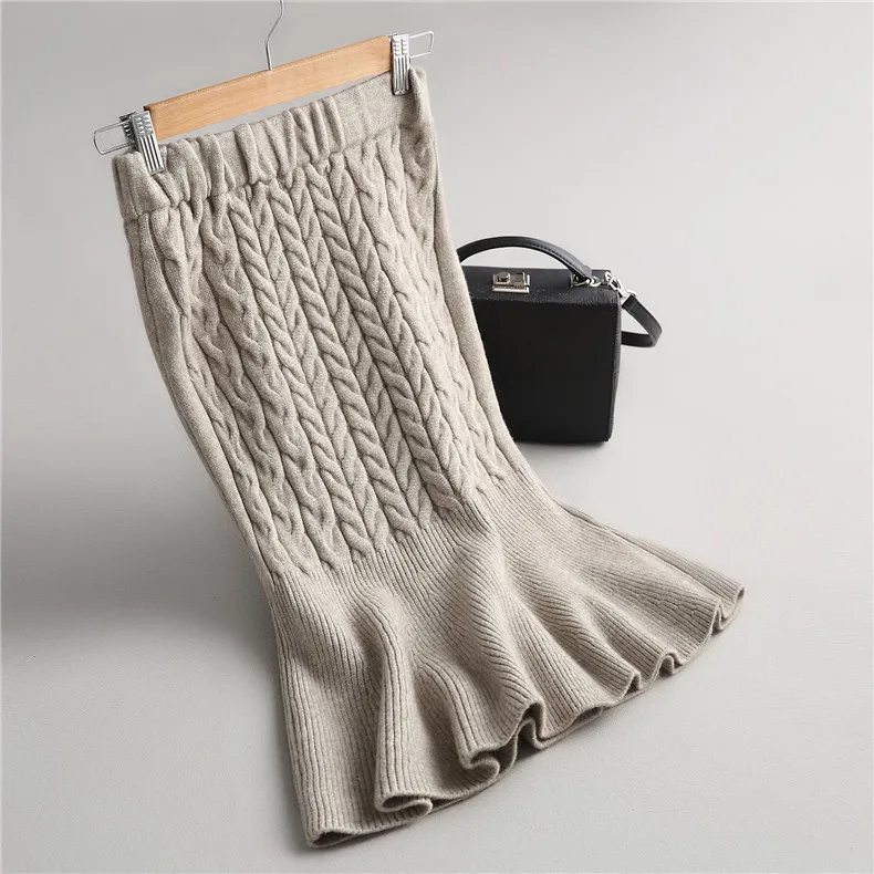 2017 Autumn Women Midi Skirt Saias Knitted High Waist Women Mermaid Skirt Female Hip Package Warm Ladies Bodycon Midi Skirt Saia
2017 Autumn Women Midi Skirt Saias Knitted High Waist Women Mermaid Skirt Female Hip Package Warm Ladies Bodycon Midi Skirt Saia