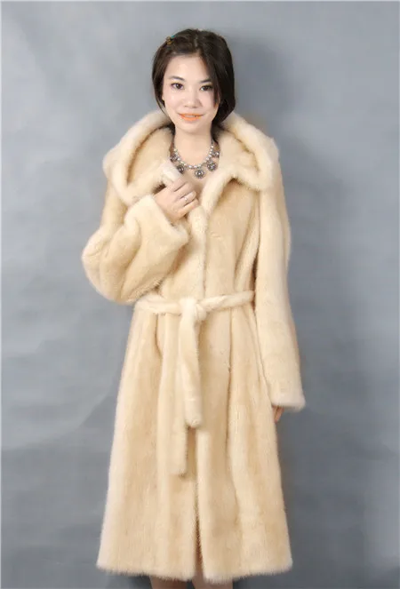 genuine mink fur coat, yellow color with hood and pelt ,105cm length ,2019 winter woman fashion naturakl real mink fur 
genuine mink fur coat, yellow color with hood and pelt ,105cm length ,2019 winter woman fashion naturakl real mink fur