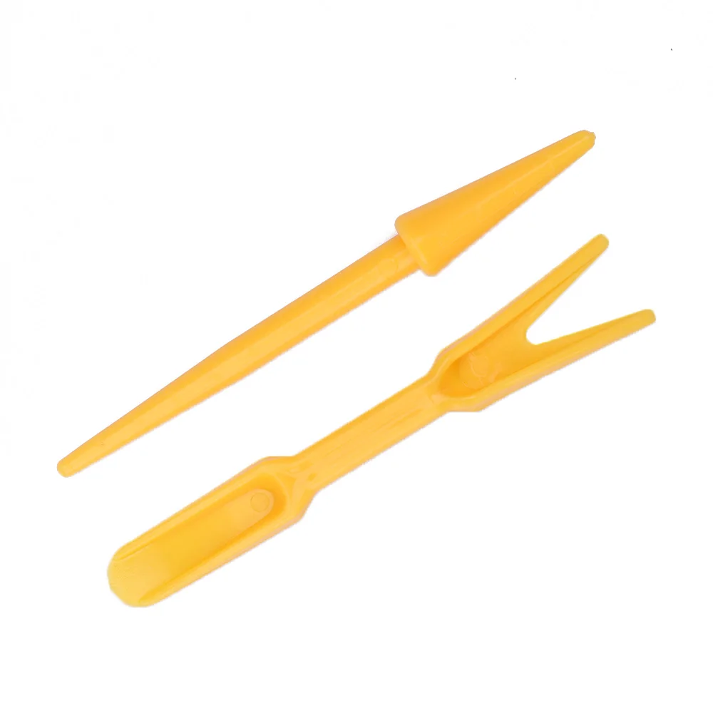2Pcs/set Planters Transplanting Device Two Color Dig Tool For Seedling Sowing Home Garden Nursery Supplies
2Pcs/set Planters Transplanting Device Two Color Dig Tool For Seedling Sowing Home Garden Nursery Supplies