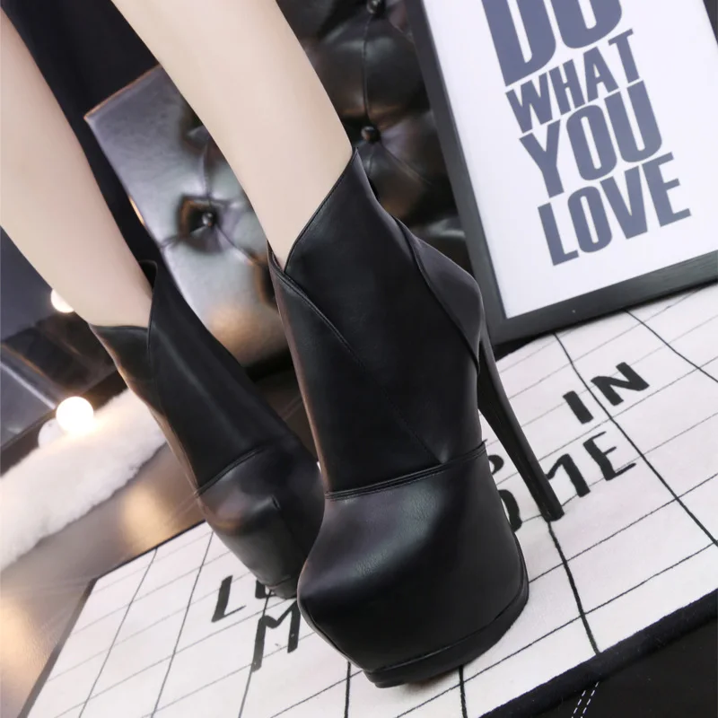 platform nightclub ankle boots for lady fashion super high hoof heels 14 cm women shoes sexy party pointed toe zip solid famale
platform nightclub ankle boots for lady fashion super high hoof heels 14 cm women shoes sexy party pointed toe zip solid famale