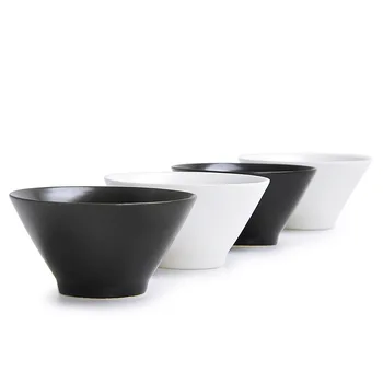 3pcs/lot rain hat shape tea cups matt black and white ceramic cups kung fu teacup set 3 colors host cup Kongfu Tea Cups
3pcs/lot rain hat shape tea cups matt black and white ceramic cups kung fu teacup set 3 colors host cup Kongfu Tea Cups