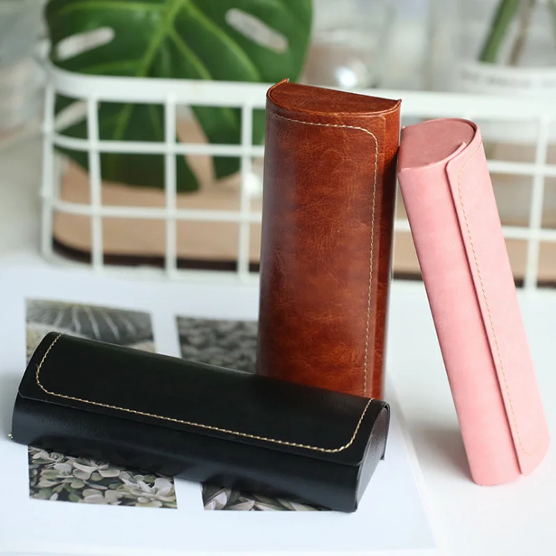 Fashion personality glasses box handmade myopia box student spectacle case Korean version of the simple fresh sunglasses case
Fashion personality glasses box handmade myopia box student spectacle case Korean version of the simple fresh sunglasses case