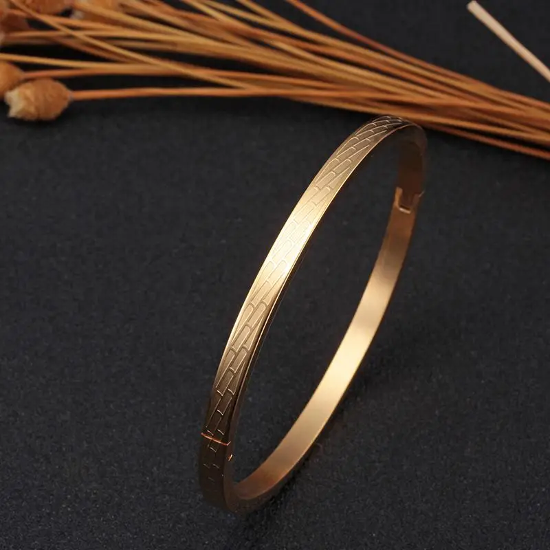 Luxury Brand Bangles Bracelets Vintage Charm Stainless Steel Open Cuff Bangles for Women Ladies Casual Wedding Jewelry
Luxury Brand Bangles Bracelets Vintage Charm Stainless Steel Open Cuff Bangles for Women Ladies Casual Wedding Jewelry