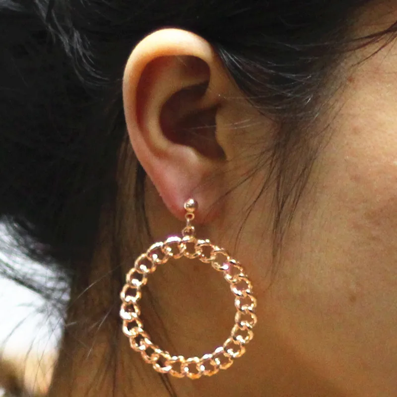 2017 TOP popular earrings Gold color earrings Simple earrings big circle gold color Drop earrings for women e0124
2017 TOP popular earrings Gold color earrings Simple earrings big circle gold color Drop earrings for women e0124