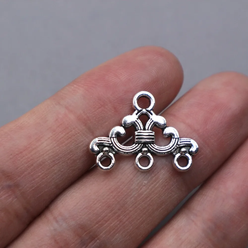 25Pcs/lot Metal Alloy Vintage connector Charms For Jewelry Diy Findings connector pendant 23*17mm
25Pcs/lot Metal Alloy Vintage connector Charms For Jewelry Diy Findings connector pendant 23*17mm