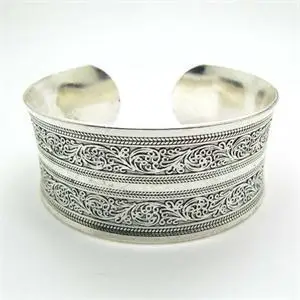 Tibet Metal Jewelry Silver Totem Bracelets Accessories Vintage Charm Bracelets Women Hot Sale
Tibet Metal Jewelry Silver Totem Bracelets Accessories Vintage Charm Bracelets Women Hot Sale