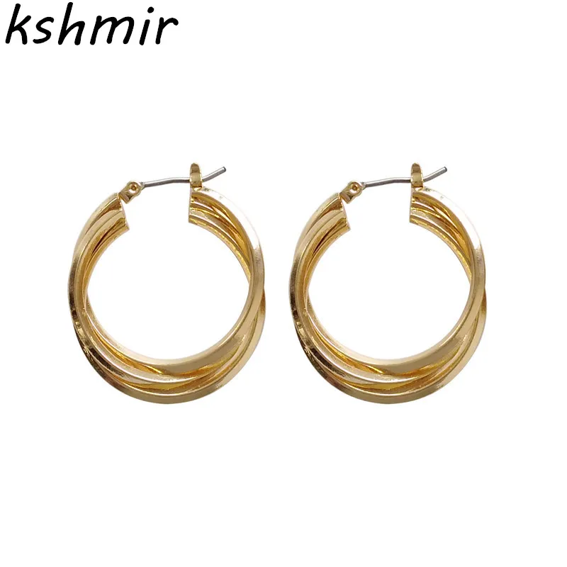 Simple circular geometric stud earrings fashion earrings earrings popular wedding banquet earrings
Simple circular geometric stud earrings fashion earrings earrings popular wedding banquet earrings