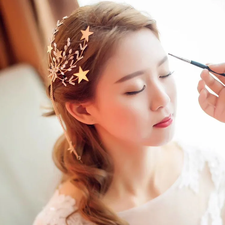 Le Liin One Pair Gold Star Hair Clip with Dangling Star Wedding Hair Accessories Bride Hair Jewelry Bridal Headdress
Le Liin One Pair Gold Star Hair Clip with Dangling Star Wedding Hair Accessories Bride Hair Jewelry Bridal Headdress