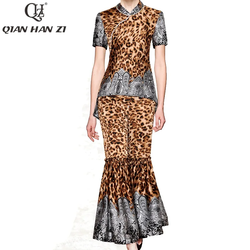 Qian Han Zi 2019 Designer fashion Runway Suit sets Women cheongsam collar vintage top+leopard print flared pants two-piece set
Qian Han Zi 2019 Designer fashion Runway Suit sets Women cheongsam collar vintage top+leopard print flared pants two-piece set