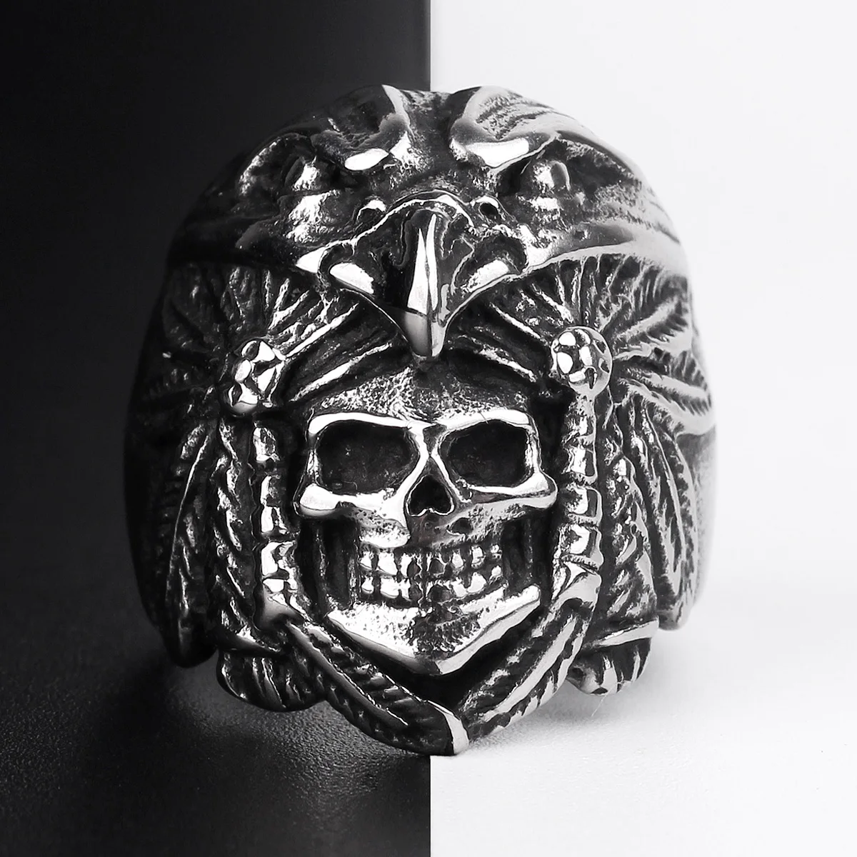 316L Stainless Steel Punk Rock HipHop Vintage Men Rings Skull Eagle Indian Carving Personality for Men Boy Fashion Jewelry Gift
316L Stainless Steel Punk Rock HipHop Vintage Men Rings Skull Eagle Indian Carving Personality for Men Boy Fashion Jewelry Gift