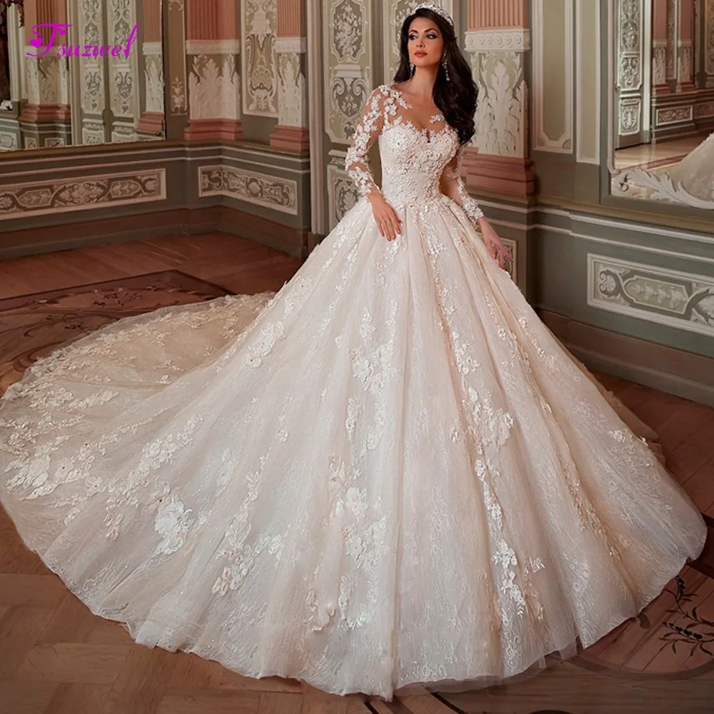 Fsuzwel New Arrival Appliques Royal Train Lace A-Line Wedding Dress 2019 Beaded Scoop Neck Princess Bride Gown Vestido de Noiva
Fsuzwel New Arrival Appliques Royal Train Lace A-Line Wedding Dress 2019 Beaded Scoop Neck Princess Bride Gown Vestido de Noiva