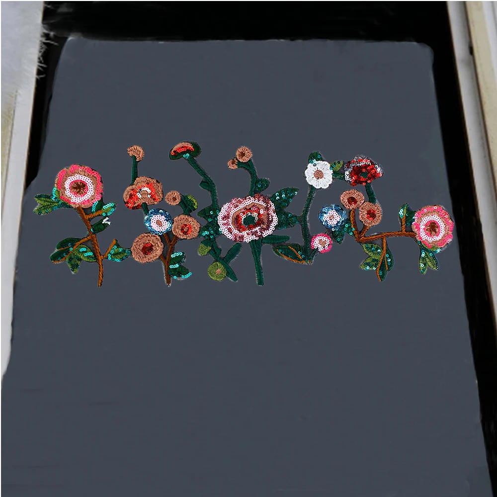 1pc Exquisite Flower Sequined Embroidery Patches Lace Appliqued Iro on Dress Collar Bags Decorated DIY Sewing Supplies P39
1pc Exquisite Flower Sequined Embroidery Patches Lace Appliqued Iro on Dress Collar Bags Decorated DIY Sewing Supplies P39