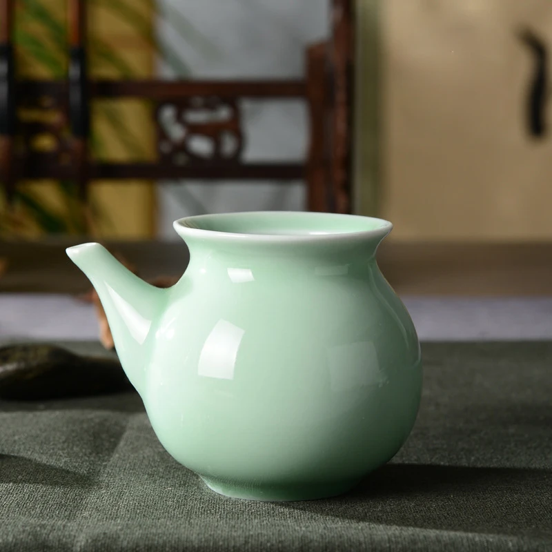 New style Celadon Gongdao Teacup,Dehua ceramics Tea cups Hand Painted filter cups tea sea,1pcs gongdao teacup,Gongfu tea cup
New style Celadon Gongdao Teacup,Dehua ceramics Tea cups Hand Painted filter cups tea sea,1pcs gongdao teacup,Gongfu tea cup