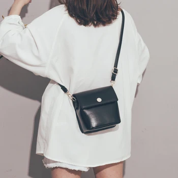 French small bag female new simple foreign style Messenger bag female Korean version of the wild texture shoulder bag
French small bag female new simple foreign style Messenger bag female Korean version of the wild texture shoulder bag