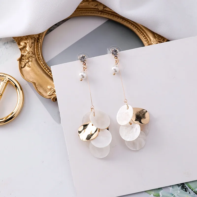 Dominated 2019 New Shell Metal Women Earrings Fashion temperament of pearl Drop earrings Jewelry
Dominated 2019 New Shell Metal Women Earrings Fashion temperament of pearl Drop earrings Jewelry