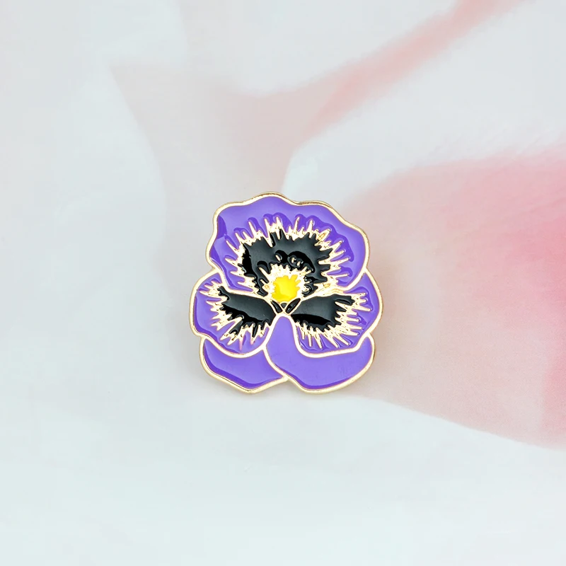 

XEDZ Fashion Enamel Purple Flowers Brooch Enamel Metal Button Backpack Badge Stamens Corsage Women's Fashion Jewelery