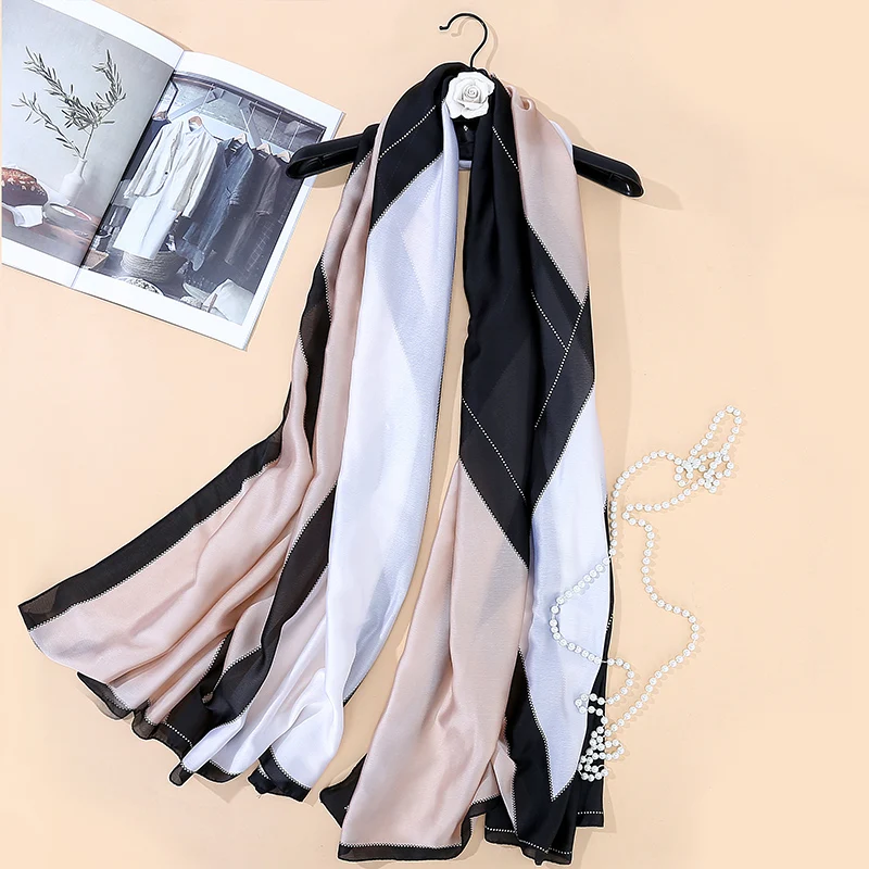 Top Brand Women Silk Scarf Shawl Spring Autumn Female Genuine Long Pure 100% Silk Scarf Women Printed Shawls Beach Cover-ups
Top Brand Women Silk Scarf Shawl Spring Autumn Female Genuine Long Pure 100% Silk Scarf Women Printed Shawls Beach Cover-ups