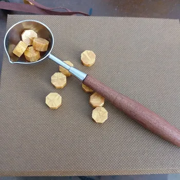 Vintage large Wooden Brass Spoon for STAR sealing wax stamp Wax Stick Vino tinto Sellado Sax palillo sello de la cera de Sellos
Vintage large Wooden Brass Spoon for STAR sealing wax stamp Wax Stick Vino tinto Sellado Sax palillo sello de la cera de Sellos