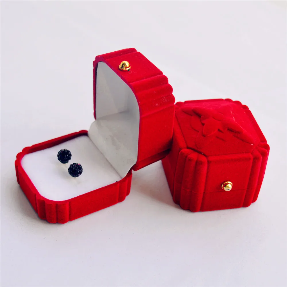 Free ship Engagement Red Velvet Ring Box Jewelry Display Storage Foldable Case For Wedding Ring Valentine's Day Gift Organizer
Free ship Engagement Red Velvet Ring Box Jewelry Display Storage Foldable Case For Wedding Ring Valentine's Day Gift Organizer