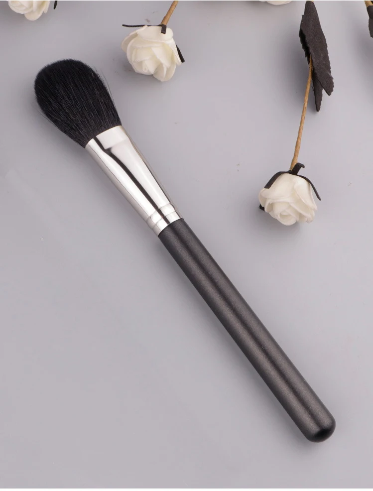 Flamebig Hair #129 Pro Featherweight Blending Brush Fan Brush Soft Cheek Blush Highlighter Beauty Make Brush Tool
Flamebig Hair #129 Pro Featherweight Blending Brush Fan Brush Soft Cheek Blush Highlighter Beauty Make Brush Tool