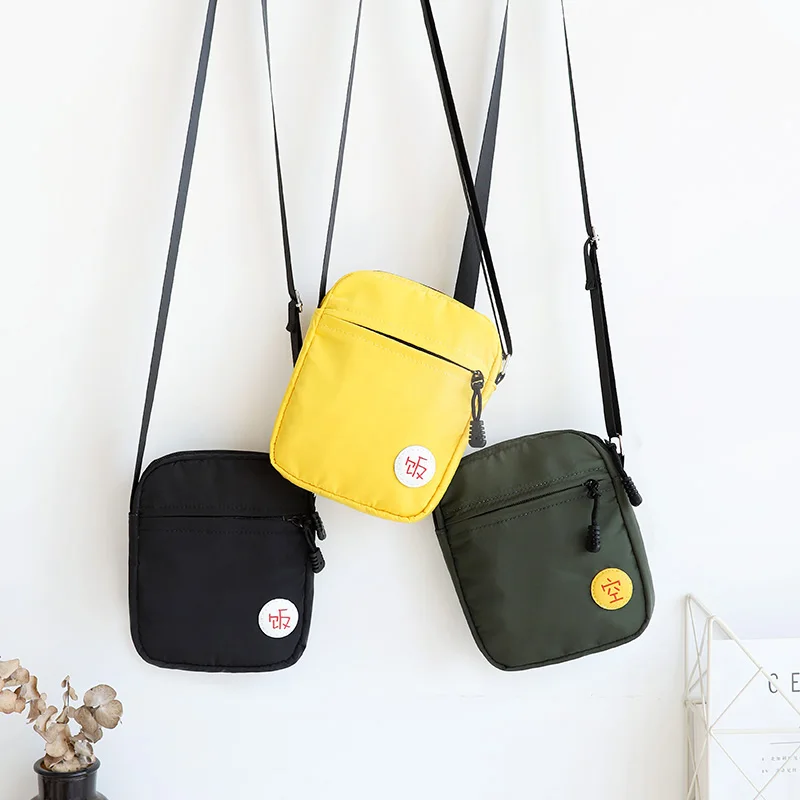 2019 new fashion messenger bag nylon mini bolsos mujer bandolera designer crossbody bag telephone purse black women shoulder bag
2019 new fashion messenger bag nylon mini bolsos mujer bandolera designer crossbody bag telephone purse black women shoulder bag
