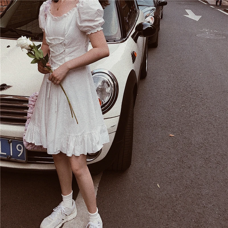 Vintage Look Petite Dress Puff Sleeve Slim Waist String Up Short Dress Ruffles Kawaii Lolita Robe Femme Vestido Mujer Vestiti
Vintage Look Petite Dress Puff Sleeve Slim Waist String Up Short Dress Ruffles Kawaii Lolita Robe Femme Vestido Mujer Vestiti