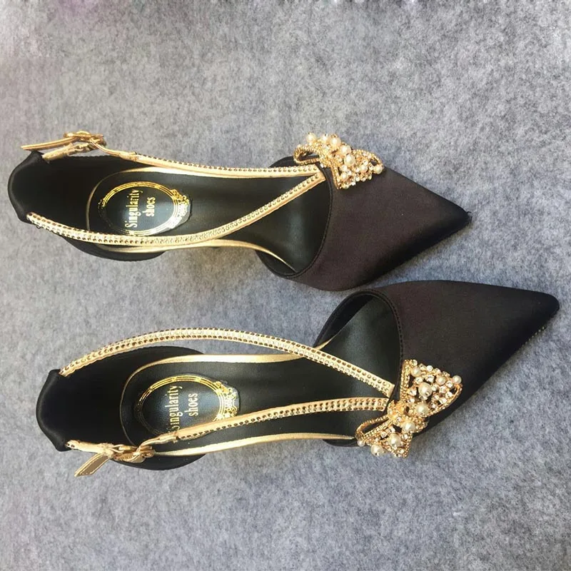 Pointed high heels female fine with 2019 spring and summer new satin rhinestone bow hollow single shoes female temperament girl
Pointed high heels female fine with 2019 spring and summer new satin rhinestone bow hollow single shoes female temperament girl