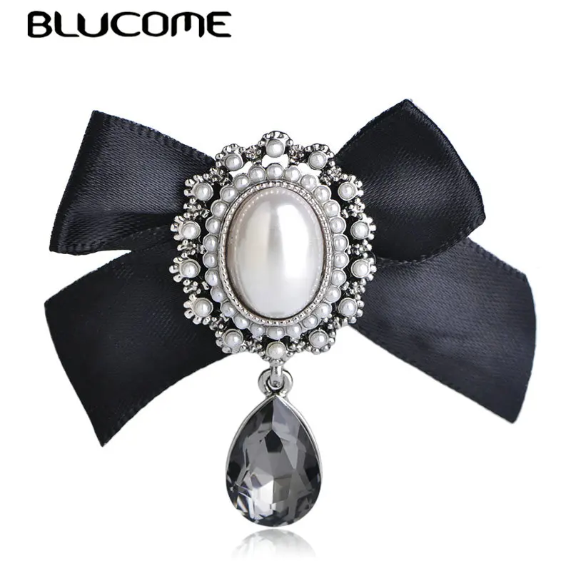 Blucome Newest Black Ribbon Bow Rosette Shape Crystal Brooch Pin Imitation Pearl Brooches For Women Girl Collar Suit Accessories
Blucome Newest Black Ribbon Bow Rosette Shape Crystal Brooch Pin Imitation Pearl Brooches For Women Girl Collar Suit Accessories