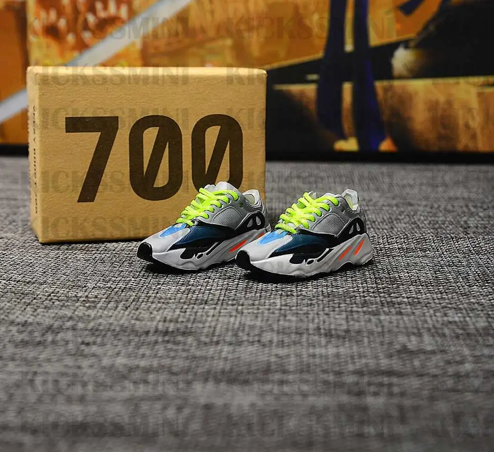 dropshipping 700 “wave runner“ yellow lace sneaker no keychain 1/6 SCALE 3D Mini Sneaker JORDAN keychain doll accessory
dropshipping 700 “wave runner“ yellow lace sneaker no keychain 1/6 SCALE 3D Mini Sneaker JORDAN keychain doll accessory