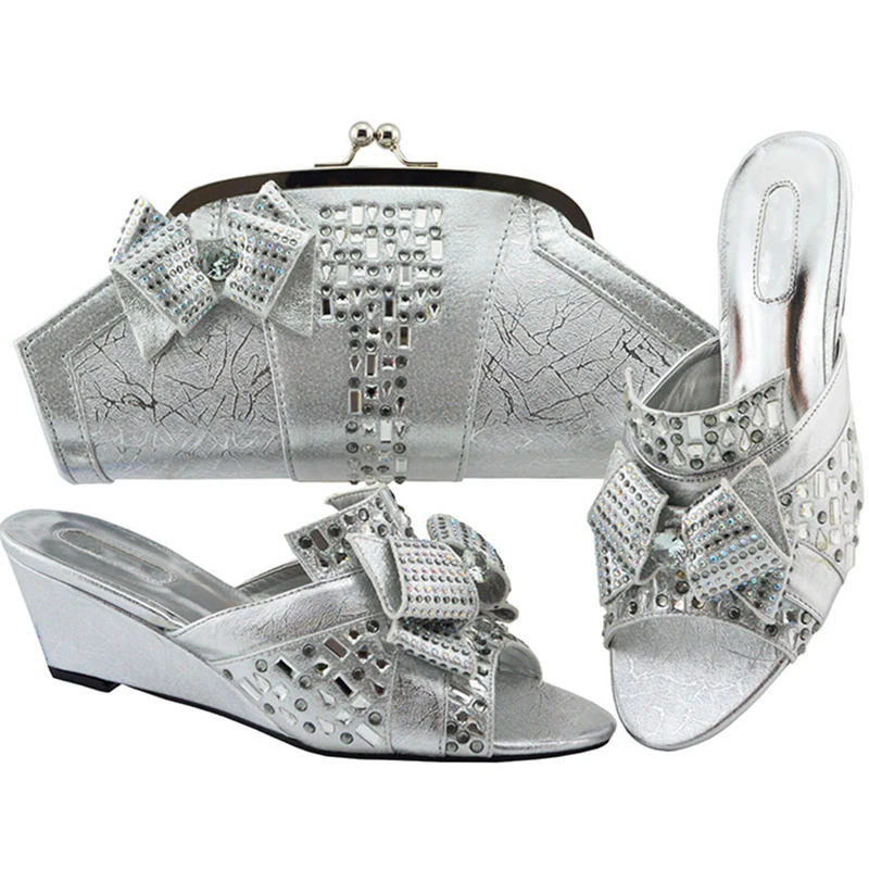 New Arrival Designer Shoes Women Luxury 2018 Summer Shoes Women Fashion Nigerian Women Wedding Shoes and Bag Set with Appliques
New Arrival Designer Shoes Women Luxury 2018 Summer Shoes Women Fashion Nigerian Women Wedding Shoes and Bag Set with Appliques