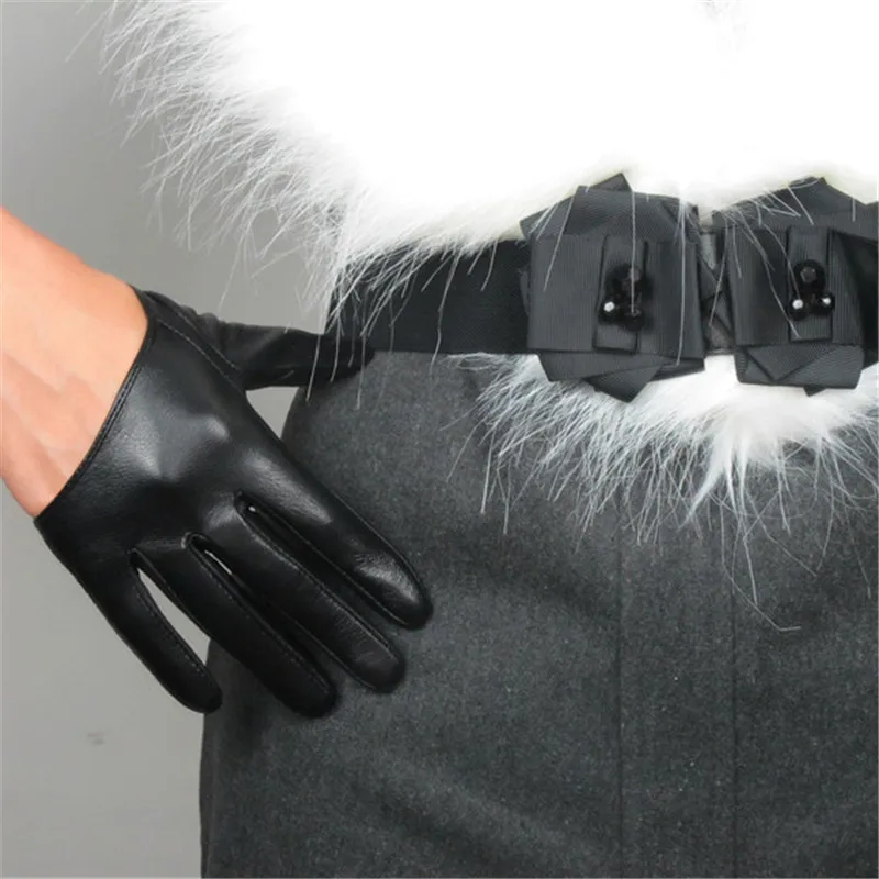 Genuine Leather Pure Sheepskin Half Palm Fashion Black European Version Cut With Lined Elegant Women's Gloves TB75
Genuine Leather Pure Sheepskin Half Palm Fashion Black European Version Cut With Lined Elegant Women's Gloves TB75