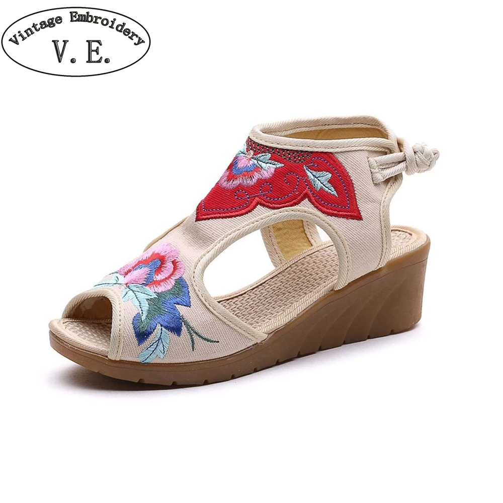 Chinese Style Lotus Embroidered Canvas Sandalia Feminina Summer Peep Toe Sandal 3-5cmHigh Heel Lady Sandals Women's Summer Shoes
Chinese Style Lotus Embroidered Canvas Sandalia Feminina Summer Peep Toe Sandal 3-5cmHigh Heel Lady Sandals Women's Summer Shoes