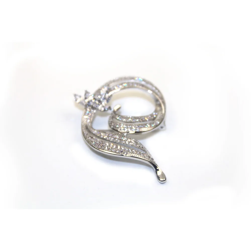 MADALENA SARARA AAA Zircon Inlaid Brooch Pin Copper Fine Elegant For Women Jewelry BM-0027
MADALENA SARARA AAA Zircon Inlaid Brooch Pin Copper Fine Elegant For Women Jewelry BM-0027