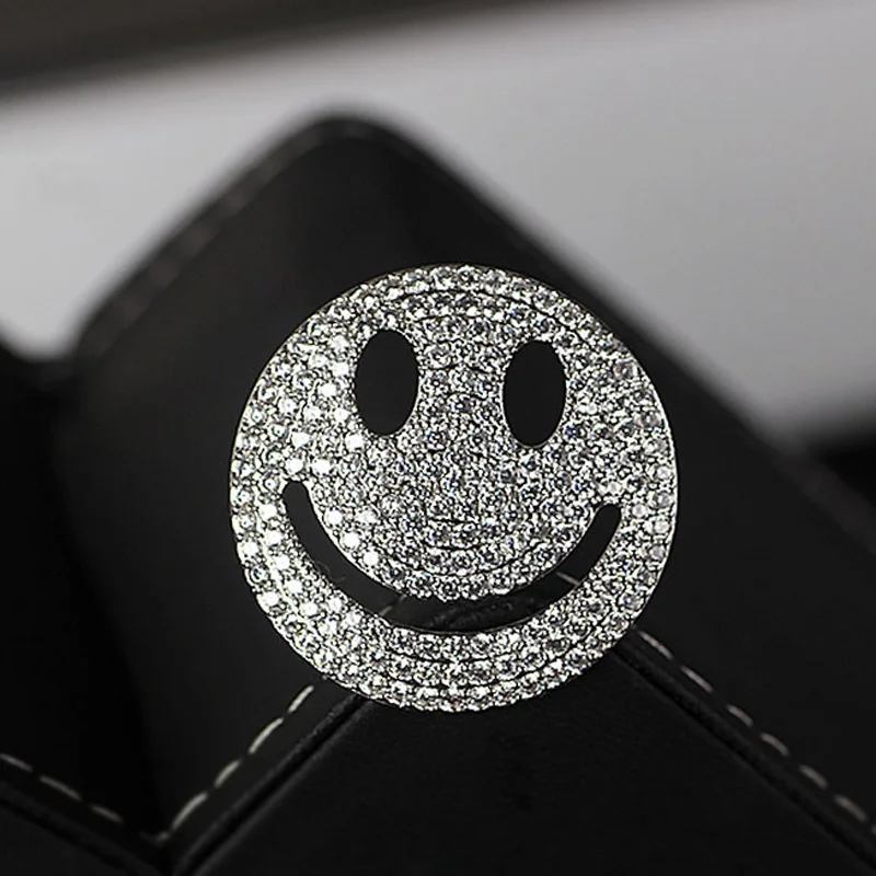 New 31mm Emoji Smile Face CZ Rhinestone Pin Brooch Fashion ornament jewelry accessory
New 31mm Emoji Smile Face CZ Rhinestone Pin Brooch Fashion ornament jewelry accessory