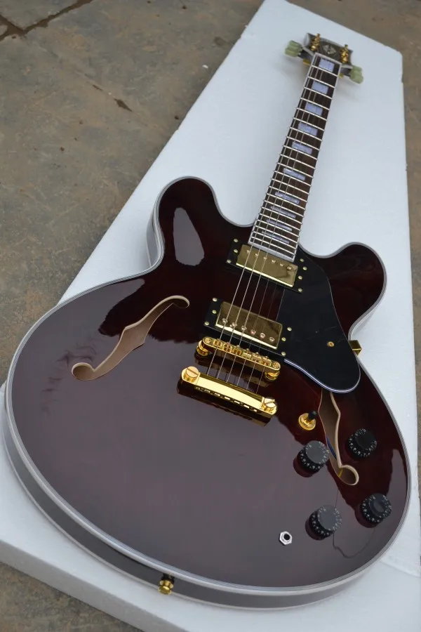 Free Shipping Factory custom shop 2017 New highest quality ES 335 JAZZ hollow electric guitar RED Brown color with case (hai 3
Free Shipping Factory custom shop 2017 New highest quality ES 335 JAZZ hollow electric guitar RED Brown color with case (hai 3