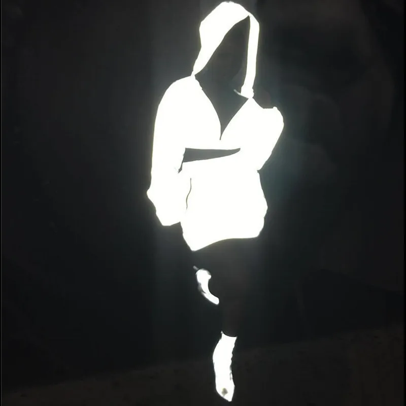 Free Delivery Women's Reflective Set Hooded Short Top + Skirt 3 Meter Reflective Casual Hip Hop Style Set 2019 Fashion New
Free Delivery Women's Reflective Set Hooded Short Top + Skirt 3 Meter Reflective Casual Hip Hop Style Set 2019 Fashion New