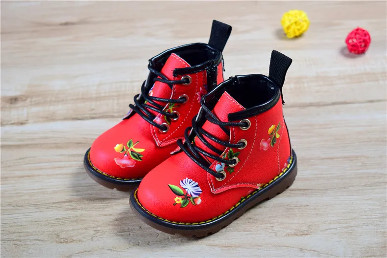 Hot sale 2018 New Spring/Autumn Children Rubber Boots Leather Non-slip Boots For Girls Waterproof Fashion Kids Boots Size 21-30 15