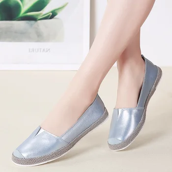 TKN New 2019 Spring women flats genuine leather shoes slip on loafers shoes women ballerina ballet flats grandmother loafers 952
TKN New 2019 Spring women flats genuine leather shoes slip on loafers shoes women ballerina ballet flats grandmother loafers 952