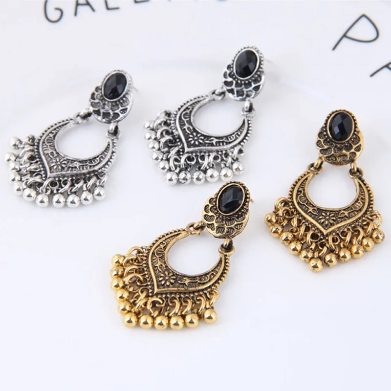 Bohemian Carving Hollow Ball Fringe Charm Earrings Exotic Black Rhinestone Vintage Earrings
Bohemian Carving Hollow Ball Fringe Charm Earrings Exotic Black Rhinestone Vintage Earrings