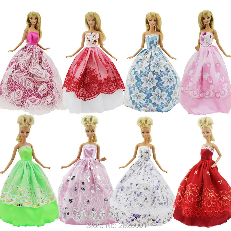 Random 8 Items = 3x Dresses Wedding Party Princess Gown + 5 Pairs Of Shoes Dollhouse Accessories For Barbie Doll Kids DIY Toys
Random 8 Items = 3x Dresses Wedding Party Princess Gown + 5 Pairs Of Shoes Dollhouse Accessories For Barbie Doll Kids DIY Toys