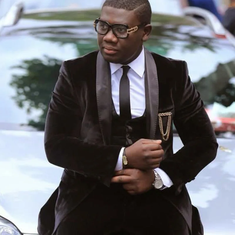 2018 Black Business Men Suits New Blazer Three Piece Shawl Lapel Wedding Groomsmen Tuxedos Custom Made (Jacket + Pants + Vest)
2018 Black Business Men Suits New Blazer Three Piece Shawl Lapel Wedding Groomsmen Tuxedos Custom Made (Jacket + Pants + Vest)