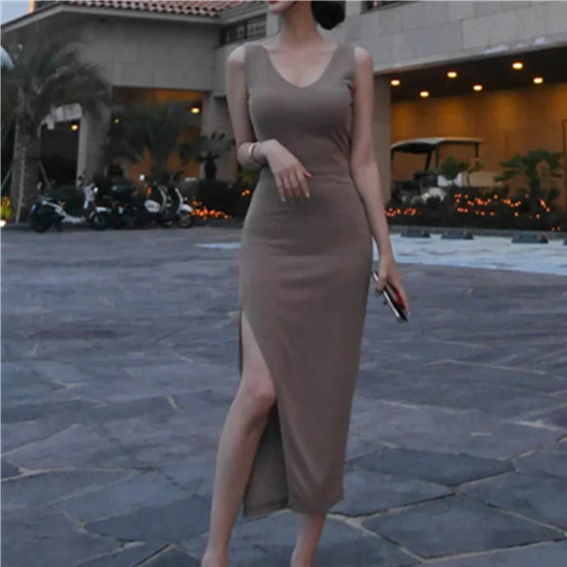 2019 Summer new camisole Sexy show body split dress,women long casual dresses, sleeveless tight dress
2019 Summer new camisole Sexy show body split dress,women long casual dresses, sleeveless tight dress