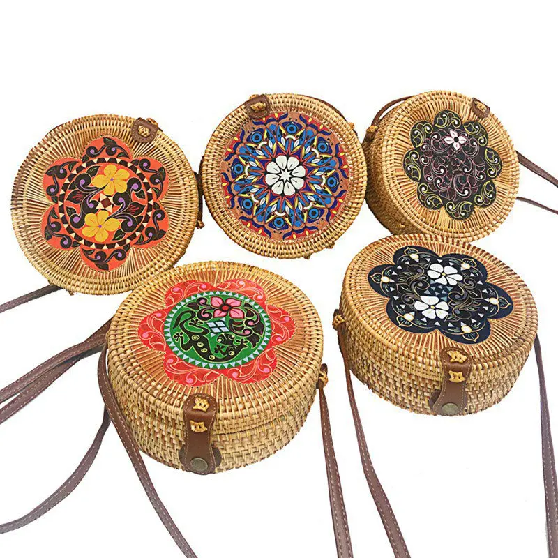 Women's Bohemian Rattan Bag Flower Printed Round Straw Crossbody bag Hand-woven Shoulder Bag Simple Retro
Women's Bohemian Rattan Bag Flower Printed Round Straw Crossbody bag Hand-woven Shoulder Bag Simple Retro